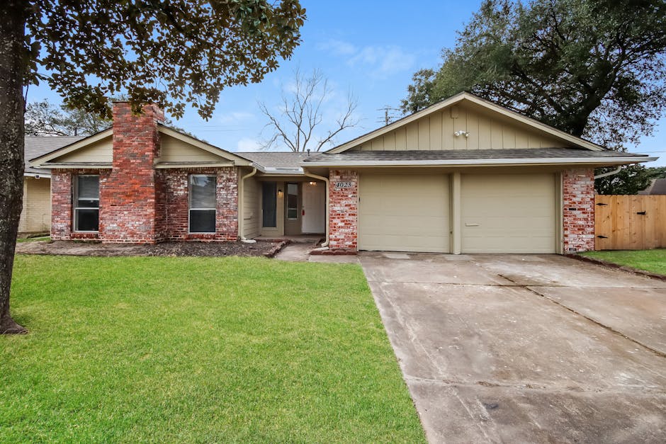 4023 GLENN RICKI DR, HOUSTON, TX 77045 Home for Rent 3 Beds, 2